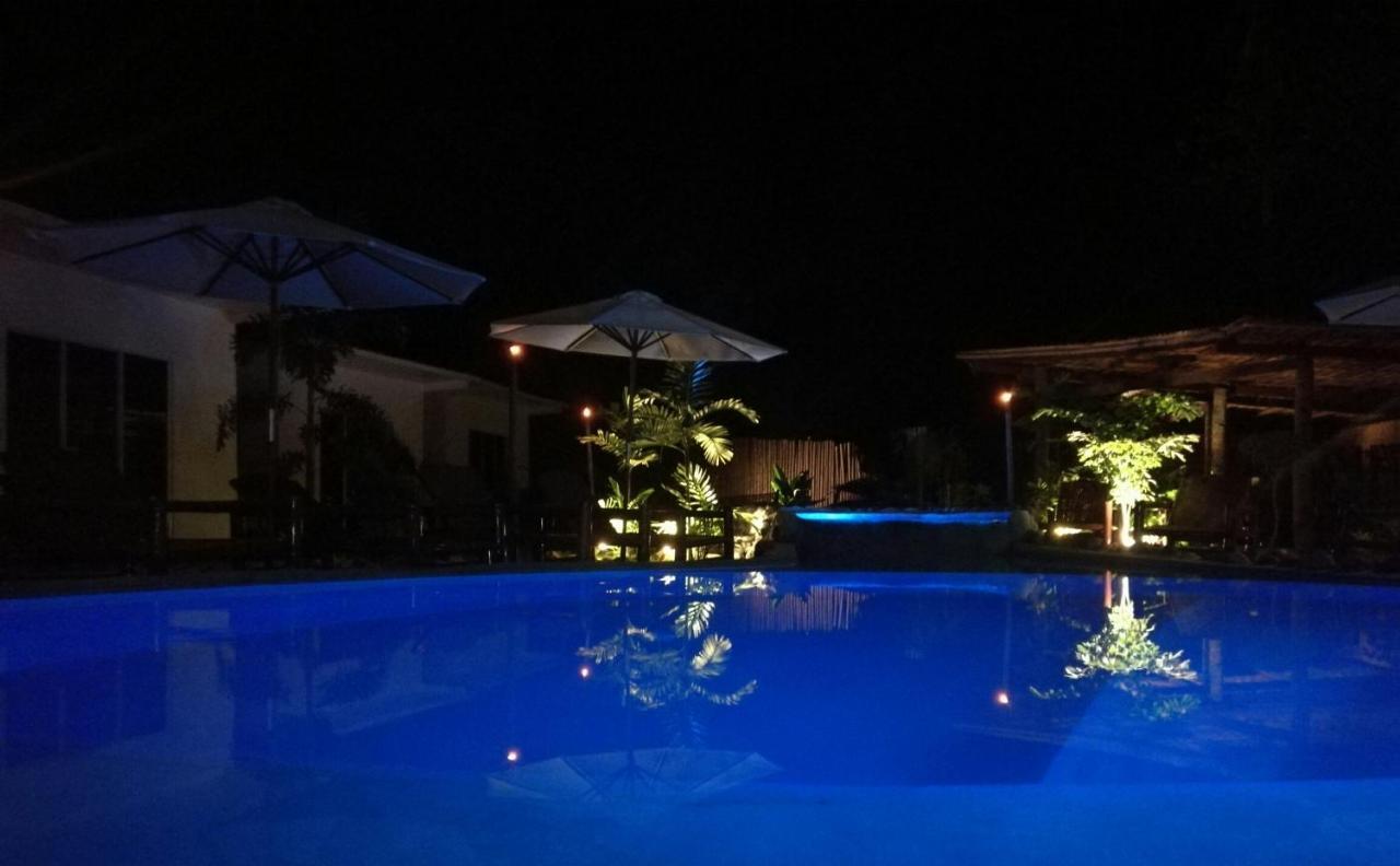 Oceanlife Explorers Resort シキホール エクステリア 写真